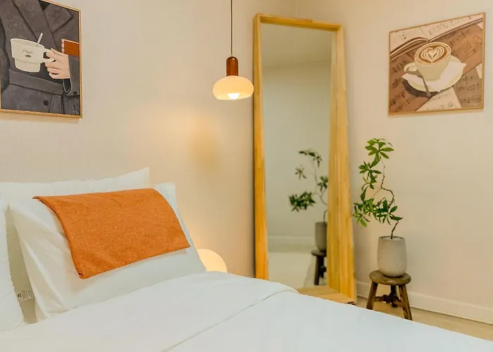 Private For Up To 6 Guests 3 Min To Seowon Stn Gangnam 20 Min Hongdae Easy Access